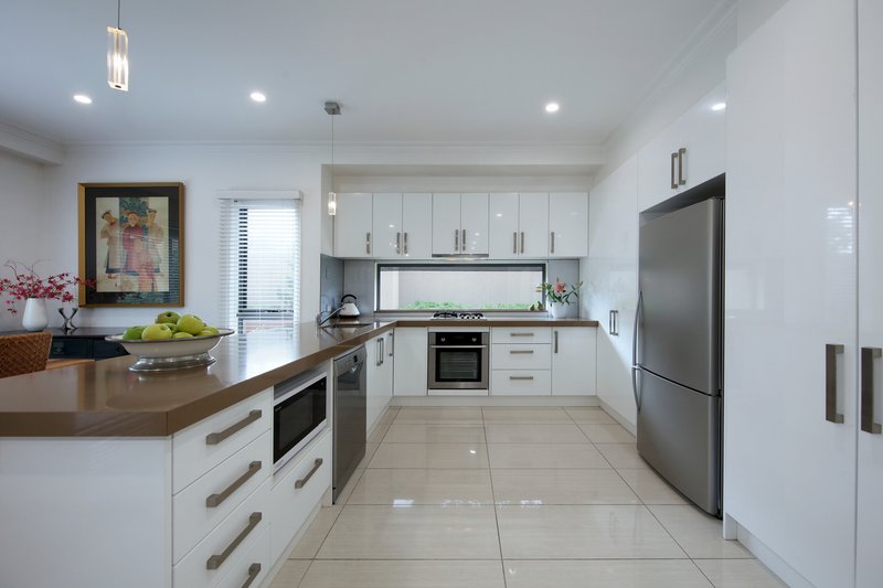 Photo - 9 Lawson Street, Bentleigh VIC 3204 - Image 6