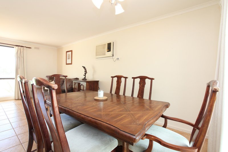 Photo - 9 Leak Road, Kangaroo Flat SA 5118 - Image 5