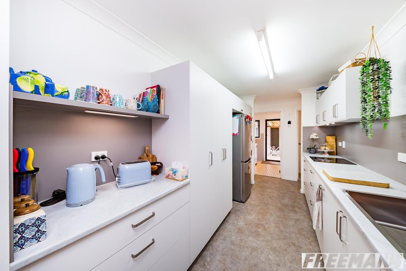 Photo - 9 Lee Court, Nanango QLD 4615 - Image 3