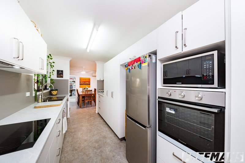 Photo - 9 Lee Court, Nanango QLD 4615 - Image 4
