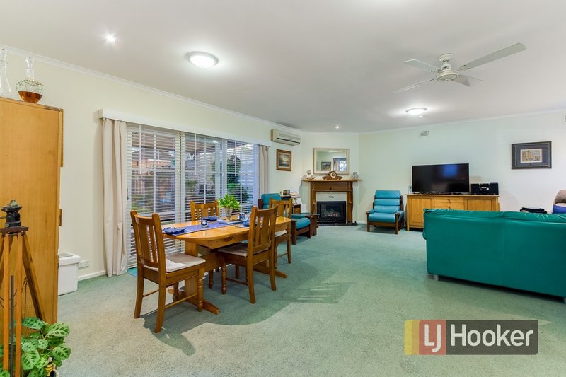 Photo - 9 Leeside Street, Dandenong North VIC 3175 - Image 5