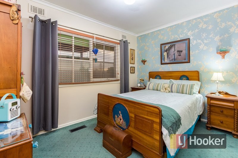 Photo - 9 Leeside Street, Dandenong North VIC 3175 - Image 9