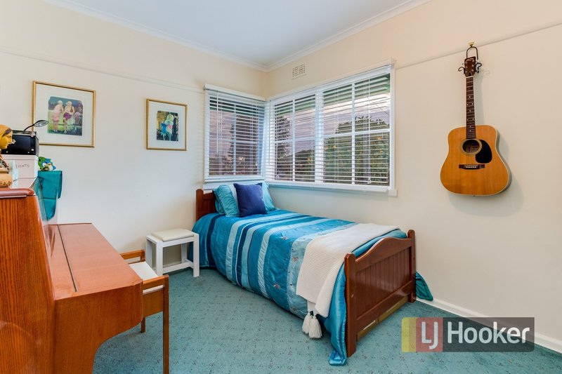 Photo - 9 Leeside Street, Dandenong North VIC 3175 - Image 10