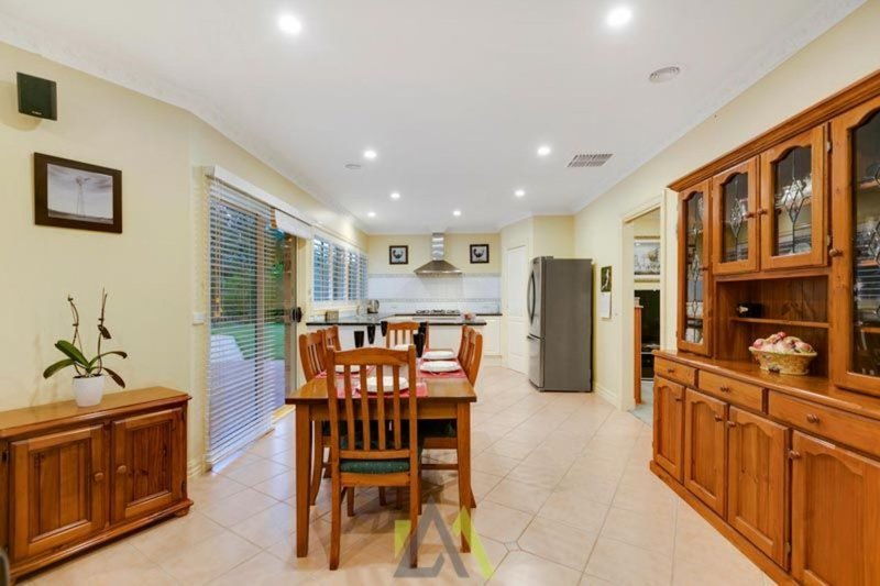 Photo - 9 Leisureland Drive, Langwarrin VIC 3910 - Image 10