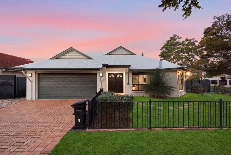 Photo - 9 Lema Circuit, Kuraby QLD 4112 - Image 1
