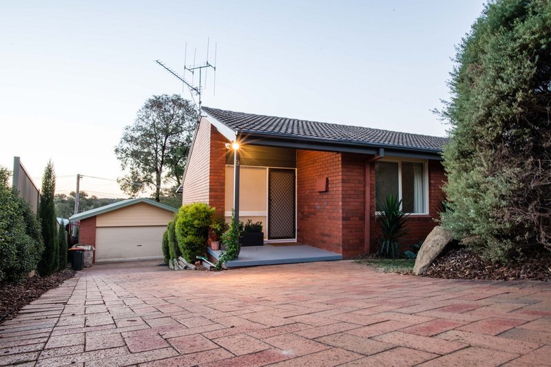 9 Lenehan Street, Giralang ACT 2617