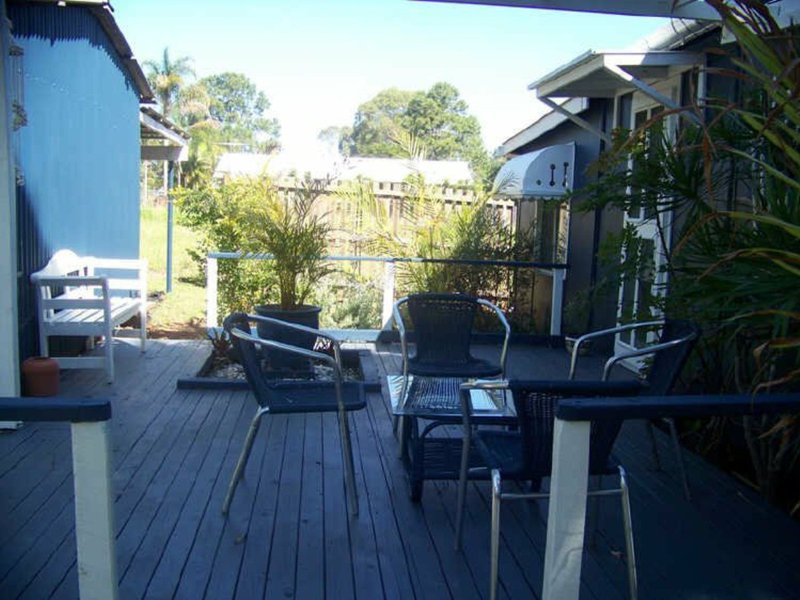 Photo - 9 Leonie Cres , Lamb Island QLD 4184 - Image 2