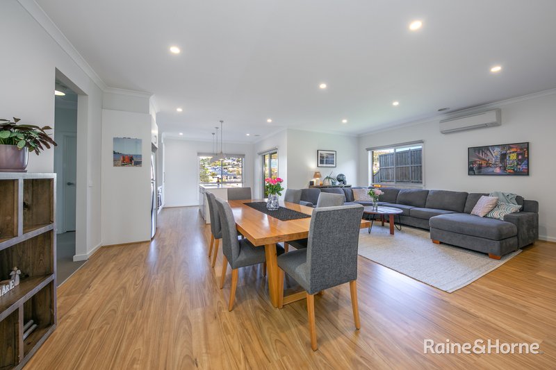 Photo - 9 Lewis Place, Sunbury VIC 3429 - Image 9