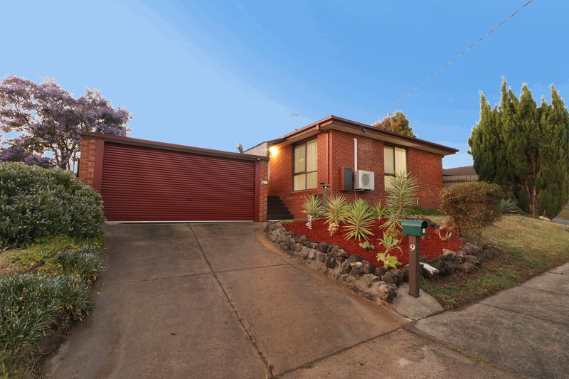 9 Lewisham Close, Hampton Park VIC 3976