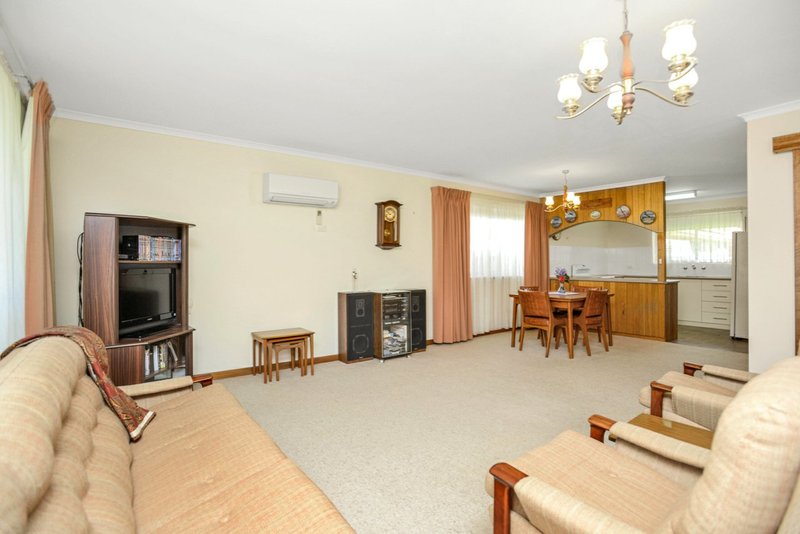 Photo - 9 Leworthy Street, Victor Harbor SA 5211 - Image 8