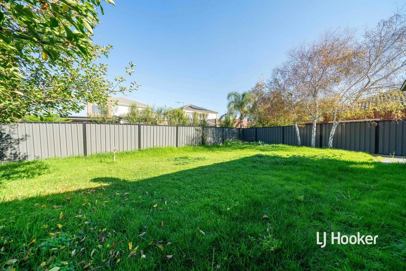 Photo - 9 Lindsay Gardens, Point Cook VIC 3030 - Image 14