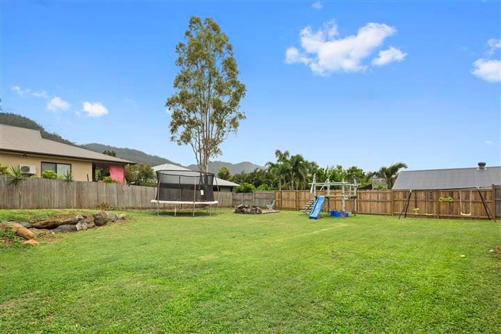 Photo - 9 Links Drive, Cannonvale QLD 4802 - Image 5