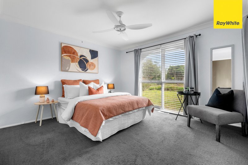 Photo - 9 Linlithgow Way, Melton West VIC 3337 - Image 10