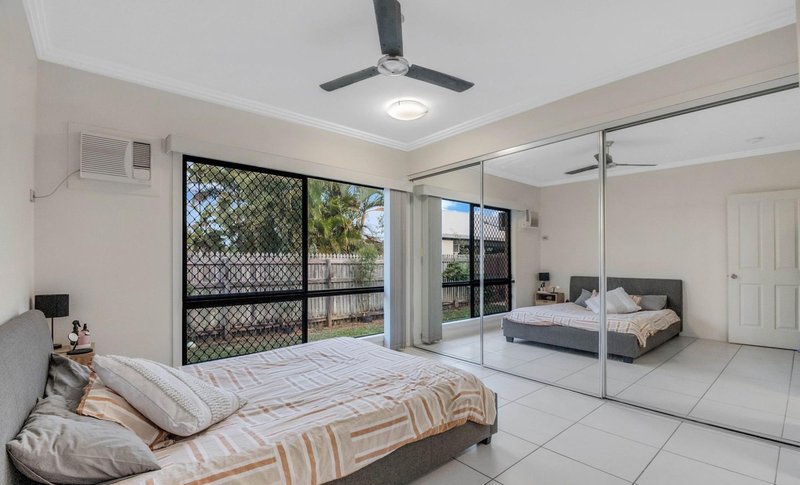 Photo - 9 Littabella Place, Bushland Beach QLD 4818 - Image 6