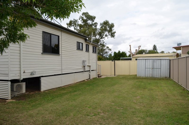 Photo - 9 Little Street, Emerald QLD 4720 - Image 20