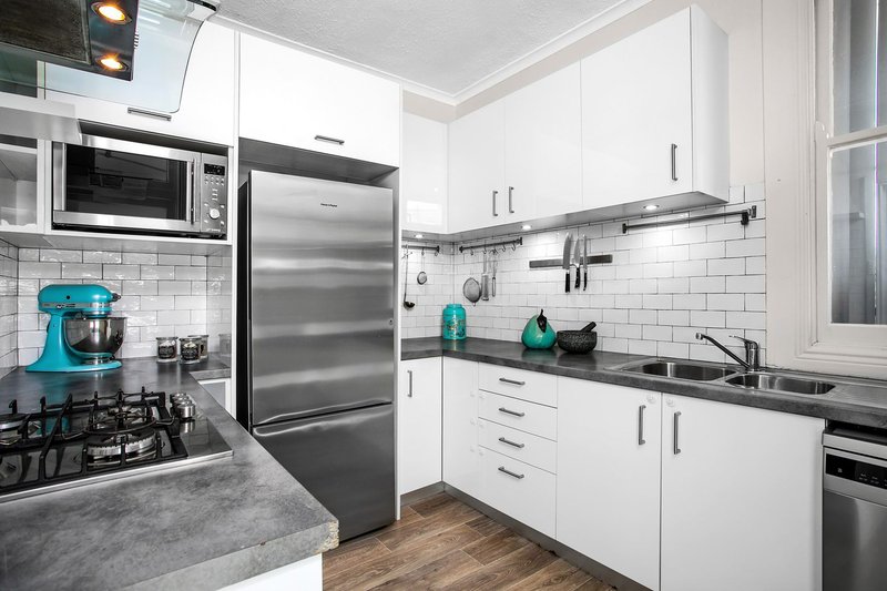 Photo - 9 Llandaff Street, Bondi Junction NSW 2022 - Image 3