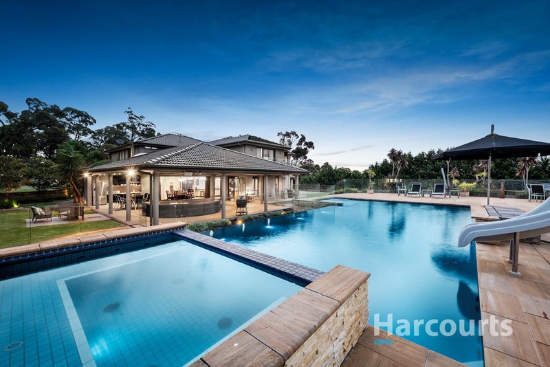 Photo - 9 Lobosco Court, Kilsyth VIC 3137 - Image 14