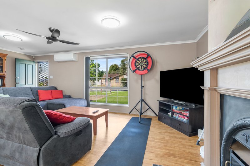 Photo - 9 Lochore Court, Crestmead QLD 4132 - Image 3