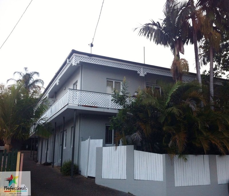 Photo - 9 Lockhart Street, Woolloongabba QLD 4102 - Image 2