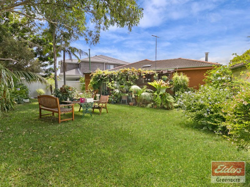 Photo - 9 Lockwood Avenue, Greenacre NSW 2190 - Image 7