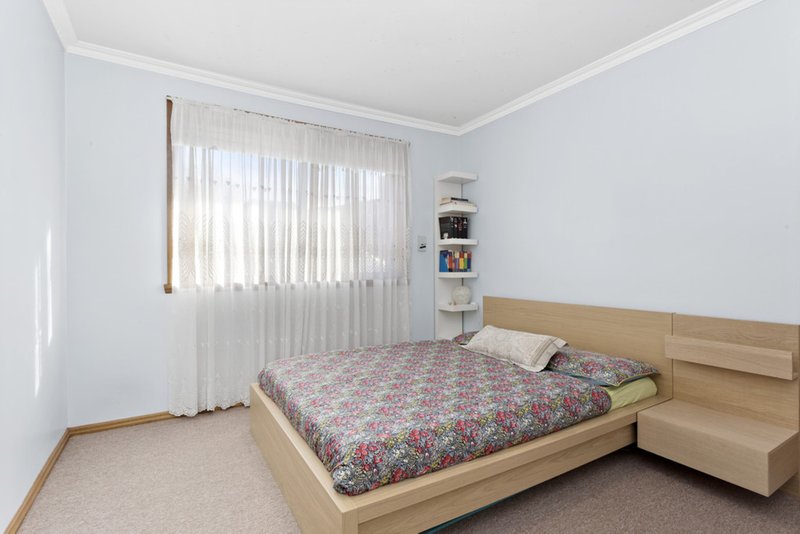 Photo - 9 Lockwood Grove, Thomastown VIC 3074 - Image 7