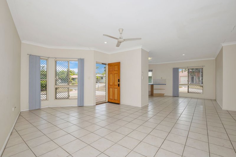 Photo - 9 Logan Street, Douglas QLD 4814 - Image 2