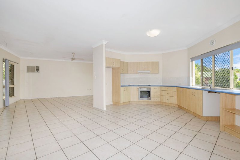 Photo - 9 Logan Street, Douglas QLD 4814 - Image 3