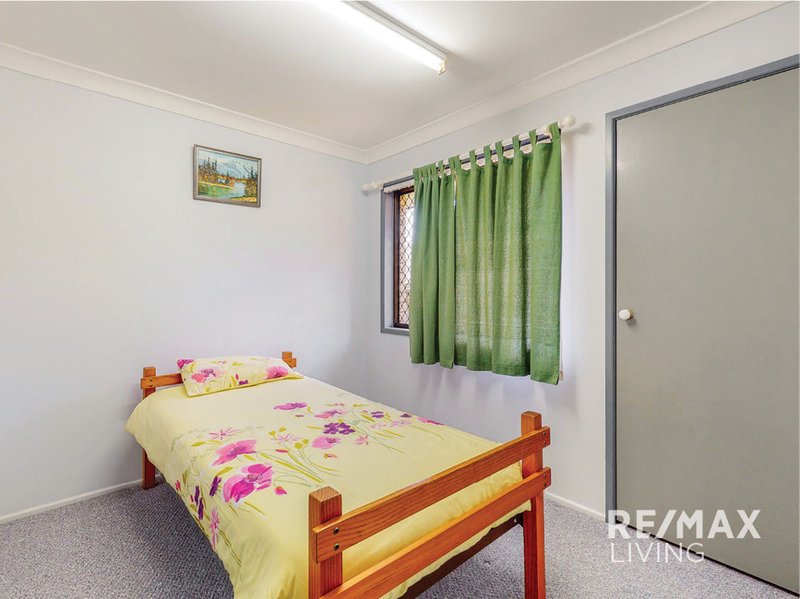 Photo - 9 Londonderry Court, Burpengary QLD 4505 - Image 9