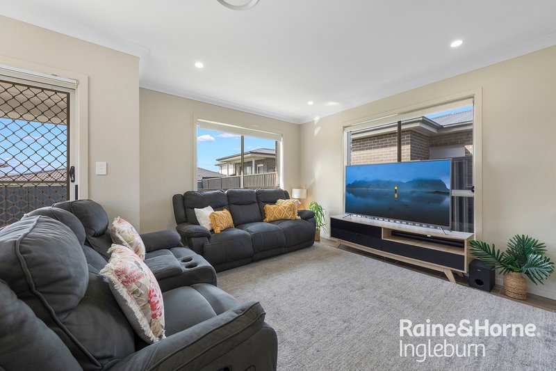 Photo - 9 Long Tan Street, Bardia NSW 2565 - Image 10