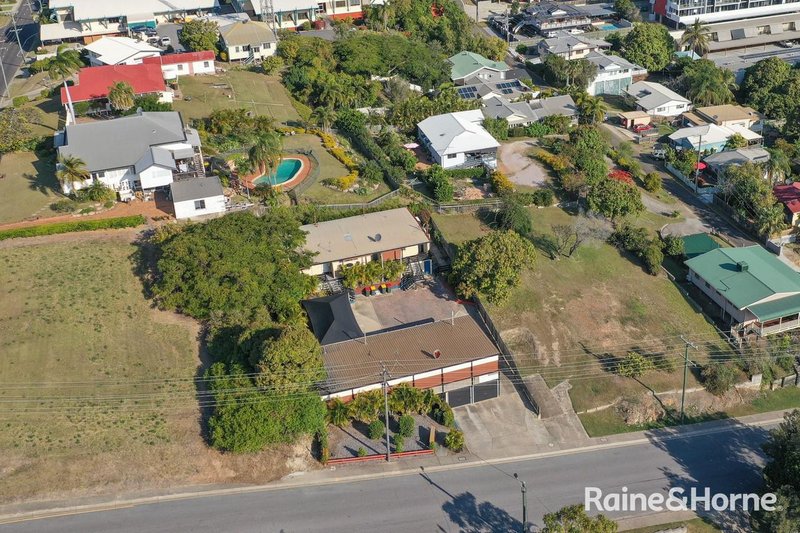 Photo - 9 Lord Street, Gladstone Central QLD 4680 - Image 11