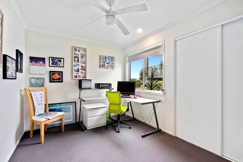 Photo - 9 Lotte Place, Caloundra West QLD 4551 - Image 13