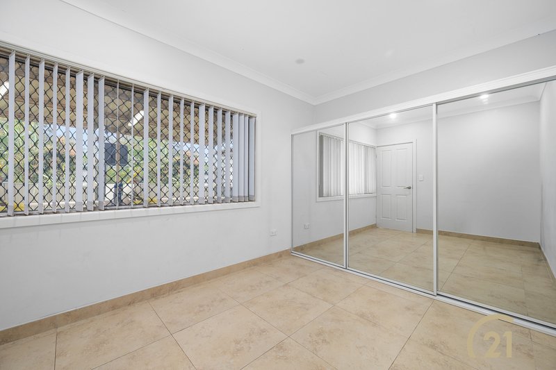 Photo - 9 Low Street, Smithfield NSW 2164 - Image 5