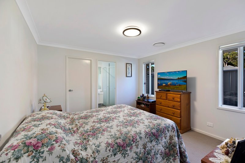 Photo - 9 Lucy Street, Hamlyn Terrace NSW 2259 - Image 6