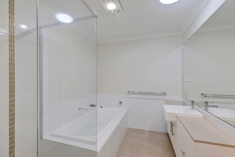 Photo - 9 Lucy Street, Hamlyn Terrace NSW 2259 - Image 8