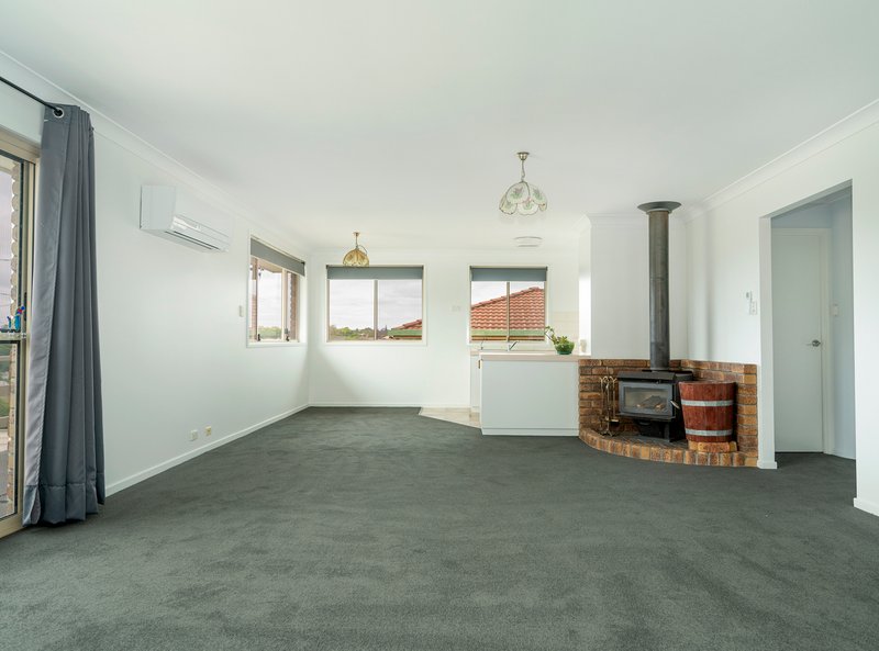 Photo - 9 Ludgate Court, Rockville QLD 4350 - Image 4