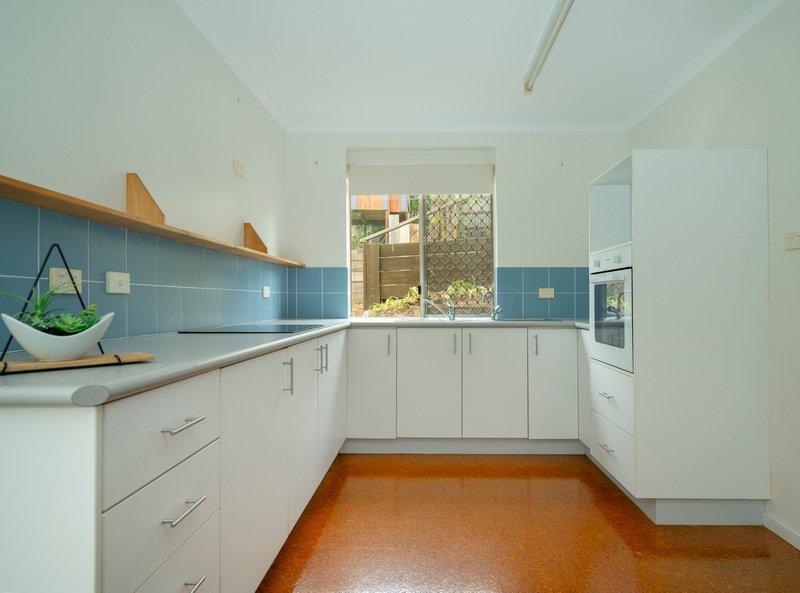 Photo - 9 Ludgate Court, Rockville QLD 4350 - Image 12