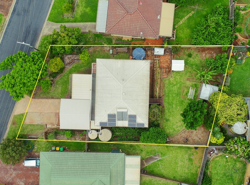 Photo - 9 Ludgate Court, Rockville QLD 4350 - Image 17