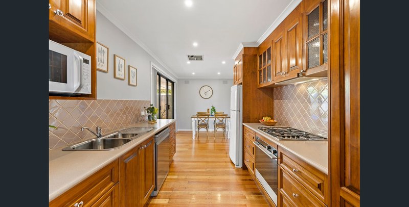 Photo - 9 Lumeah Crescent, Ferntree Gully VIC 3156 - Image 5