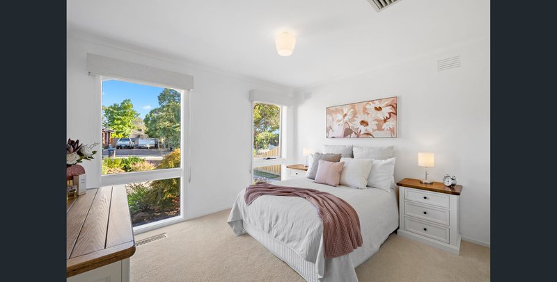 Photo - 9 Lumeah Crescent, Ferntree Gully VIC 3156 - Image 6