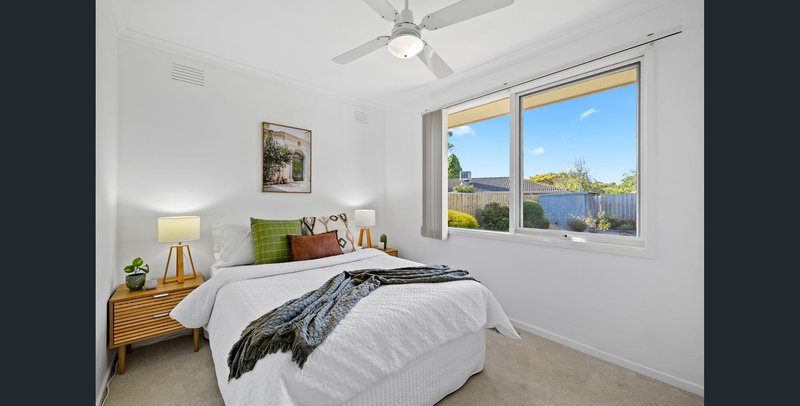 Photo - 9 Lumeah Crescent, Ferntree Gully VIC 3156 - Image 7