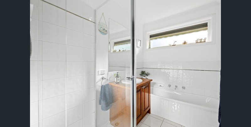 Photo - 9 Lumeah Crescent, Ferntree Gully VIC 3156 - Image 9