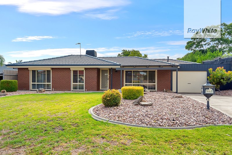 9 Luringa Close, Craigmore SA 5114