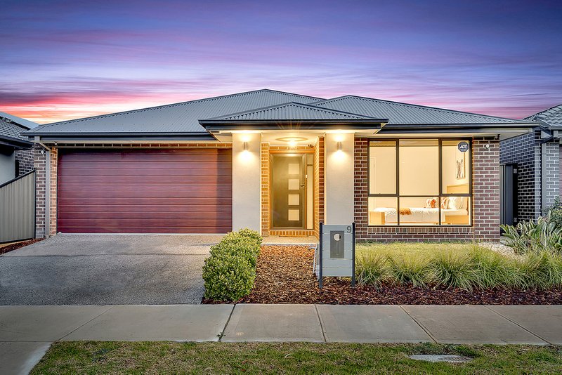 9 Lush Drive, Craigieburn VIC 3064