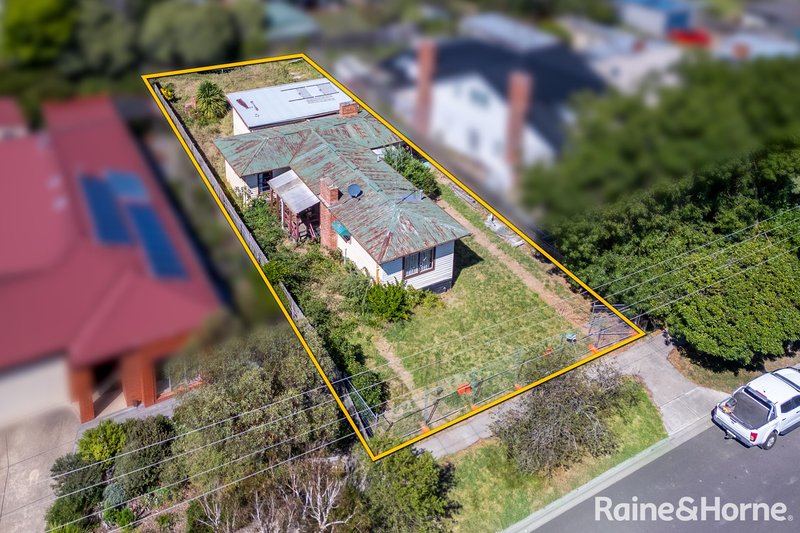 9 Lyell Street, Gisborne VIC 3437