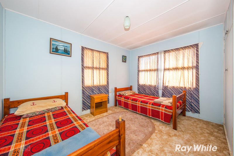 Photo - 9 Lyrebird Lane, Bongaree QLD 4507 - Image 2