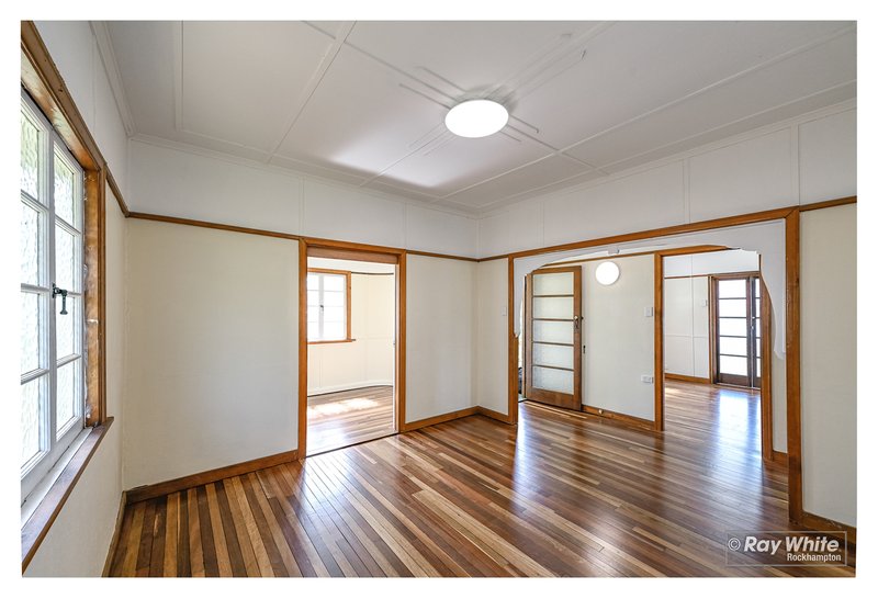 Photo - 9 Macgregor Street, The Range QLD 4700 - Image 13