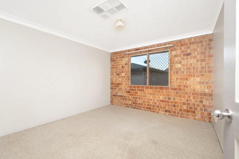 Photo - 9 Mackay Street, Lakes Creek QLD 4701 - Image 7