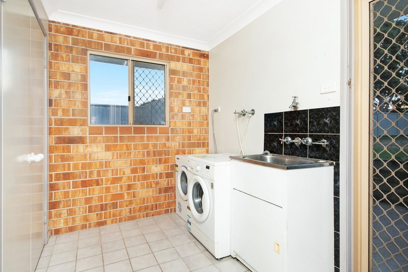 Photo - 9 Mackay Street, Lakes Creek QLD 4701 - Image 12