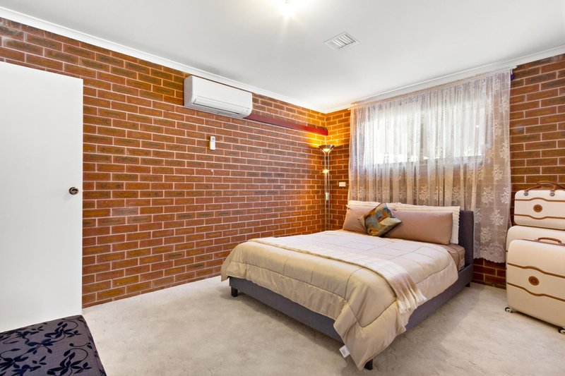 Photo - 9 Maclagan Street, Isaacs ACT 2607 - Image 17