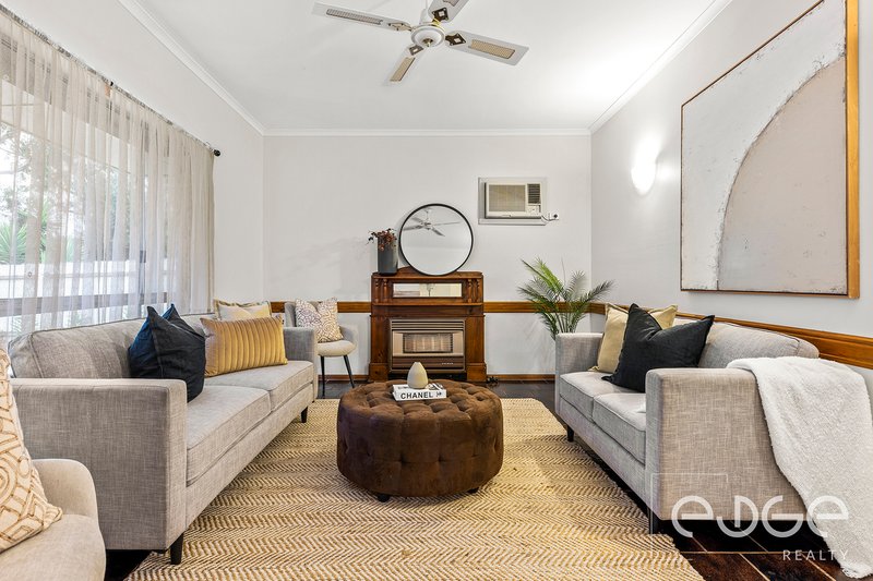 Photo - 9 Magnolia Crescent, Parafield Gardens SA 5107 - Image 4